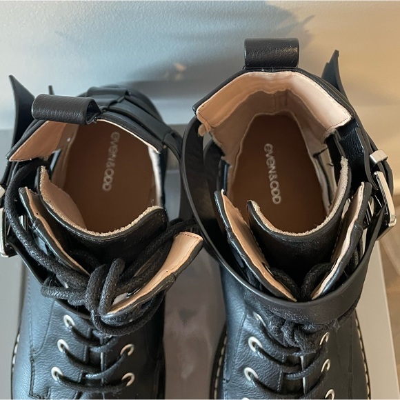 Stylish Even&Odd Black Leather Combat Boots with straps - Picture 7 of 7